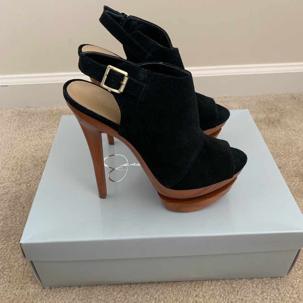 Jessica Simpson Carlow